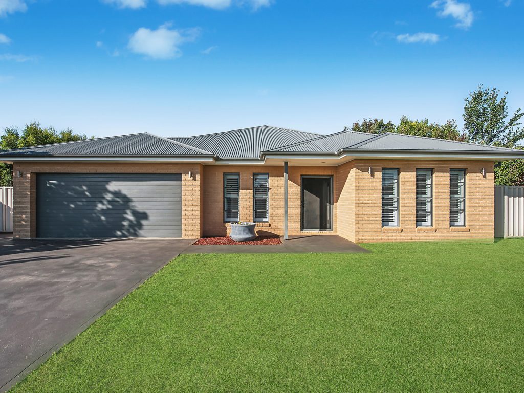 Sold - 15 Spring Road - New Property in Mudgee - Real Estate by Adam Sutherland