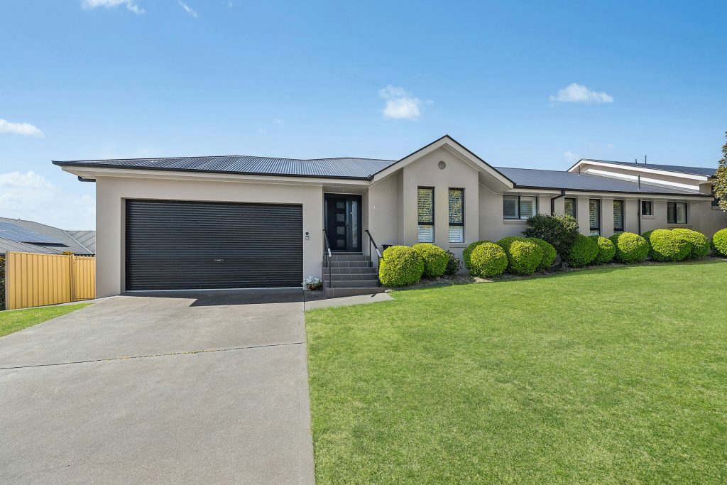 Sold - 1 Surveyors Way - New Property in Lithgow - Real Estate by Stacey Field