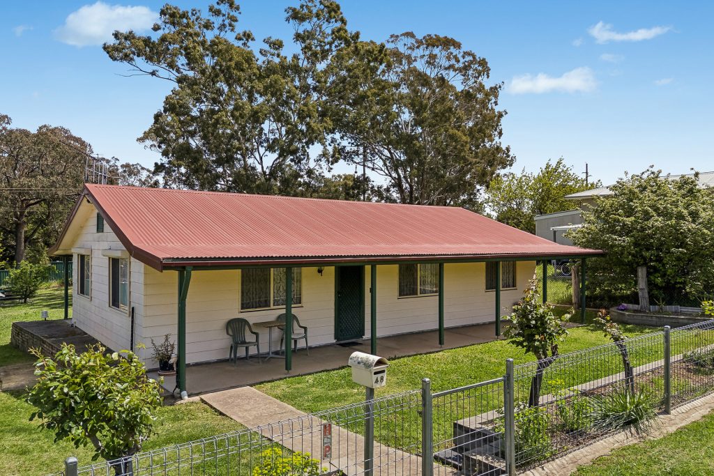 48 Crown Street