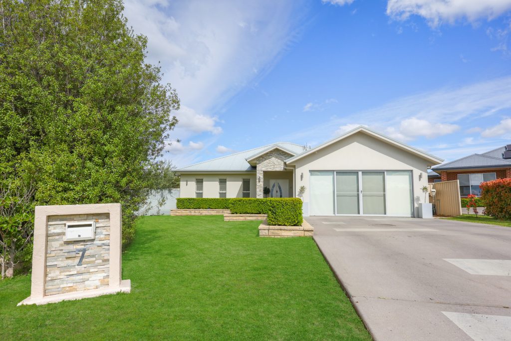 Sold - 7 Birch Grove - New Property in Mudgee - Real Estate by Adam Sutherland