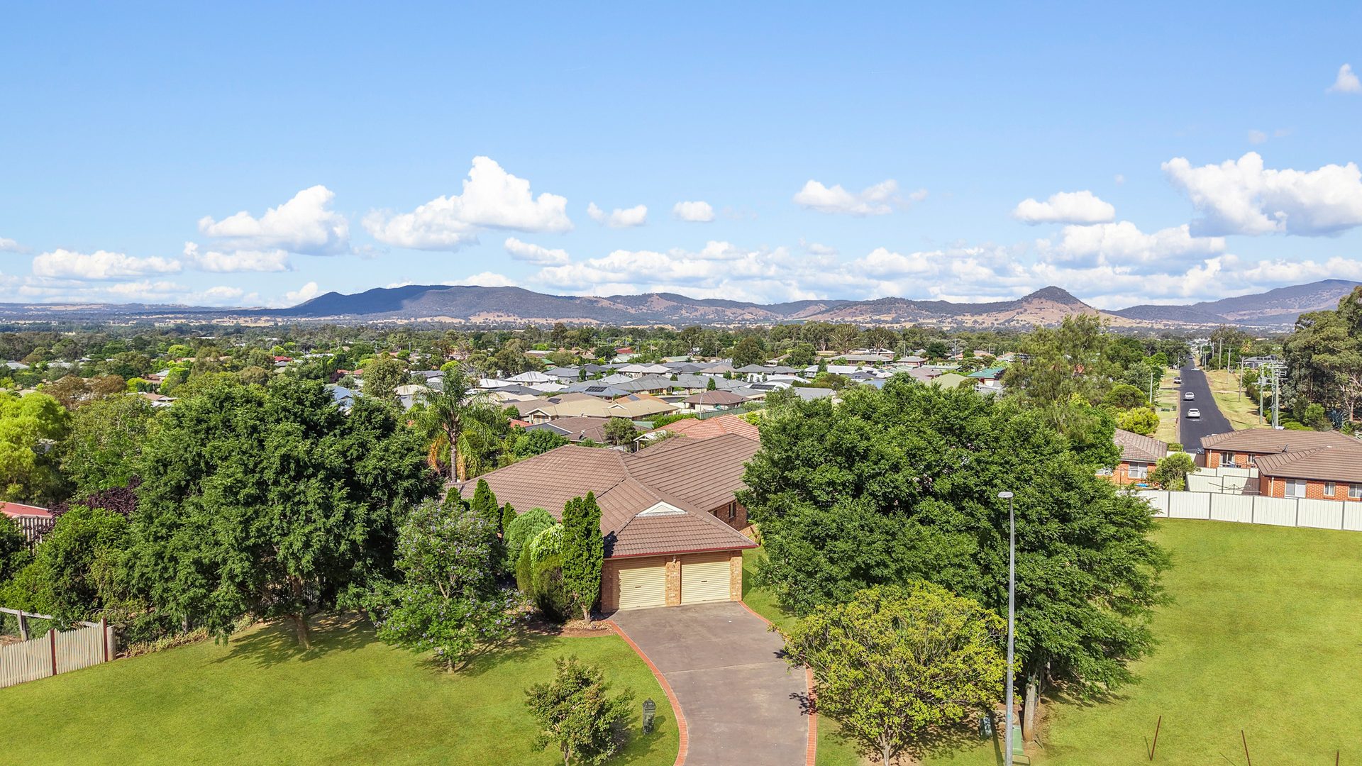 Sold - 5 Avisford Court - New Property in Mudgee - Real Estate by Adam Woods