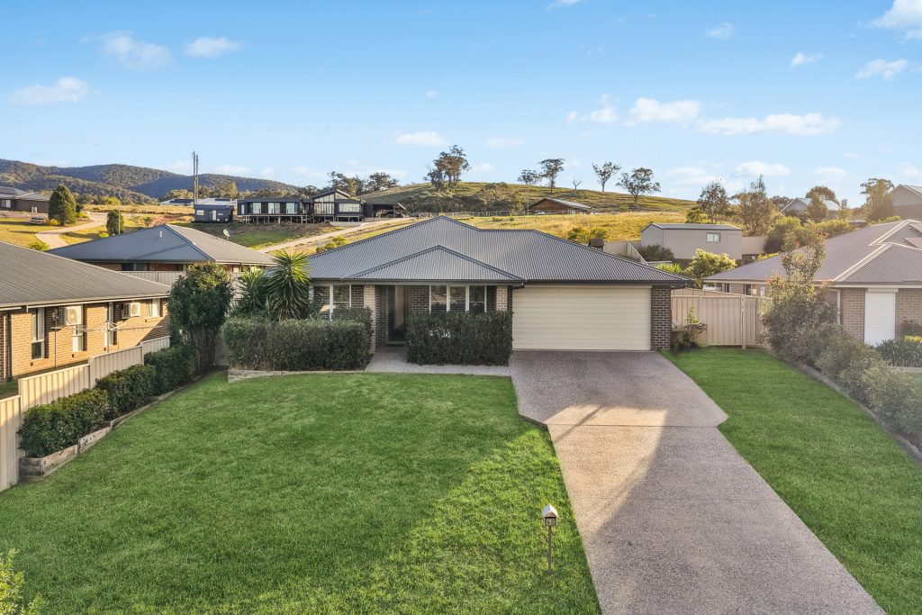 Sold - 40 Banjo Paterson Avenue - New Property in Mudgee - Real Estate by Adam Sutherland