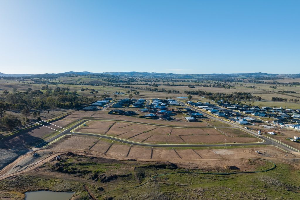 Sold - 32 Davis Crescent - New Property in Mudgee - Real Estate by Adam Woods
