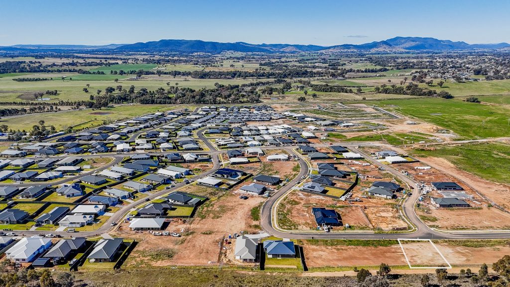 Sold - 32 Davis Crescent - New Property in Mudgee - Real Estate by Adam Woods