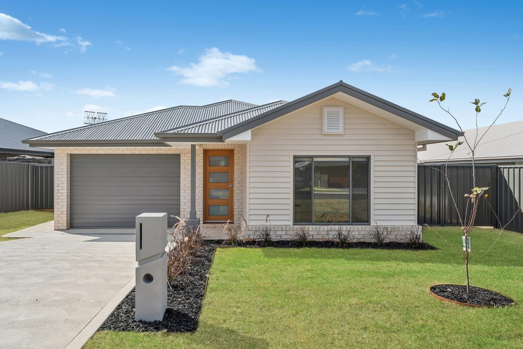 Sold - 8a Davis Crescent - New Property in Mudgee - Real Estate by Adam Woods