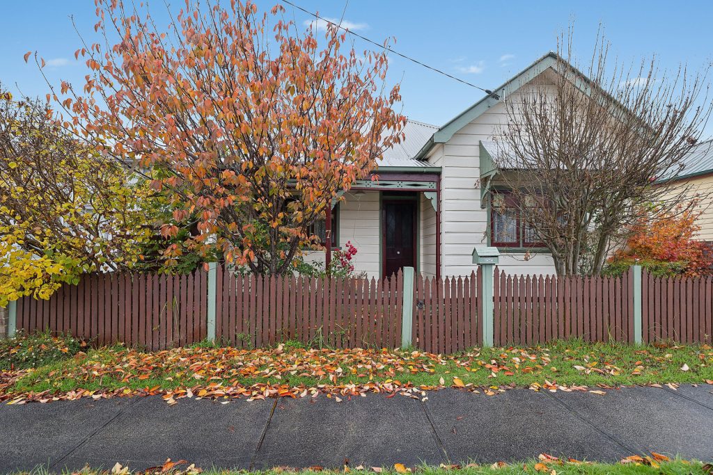 7 Chifley Road, Lithgow