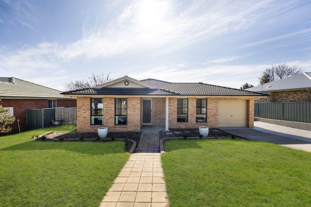 Sold - 11 Flirtation Avenue - New Property in Mudgee - Real Estate by Adam Sutherland