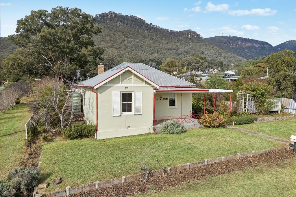 For Sale - 24 Dabee Road - New Property in Kandos - Real Estate by Elizabeth Turner