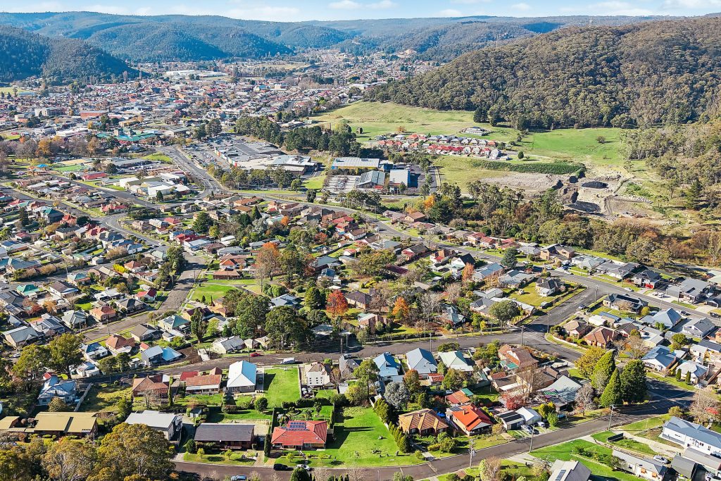 Sold - 8 Hill Range Crescent - New Property in Lithgow - Real Estate by Stacey Field