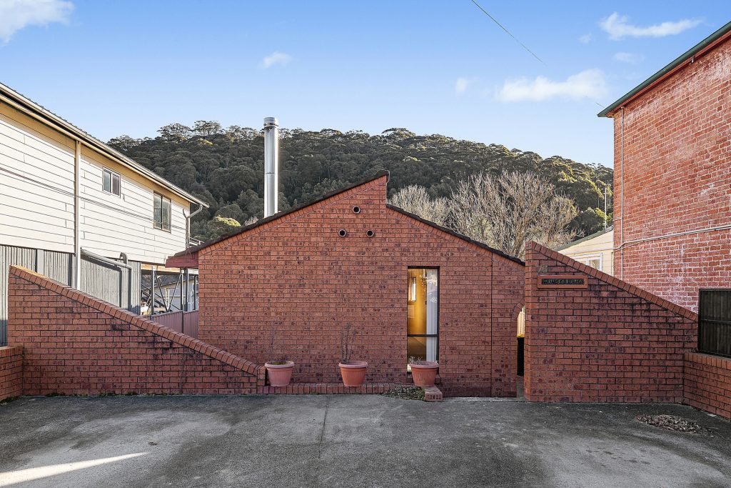 For Sale - 1/76 & 2/76 Hartley Valley Road - New Property in Lithgow - Real Estate by Mikayla Callcott