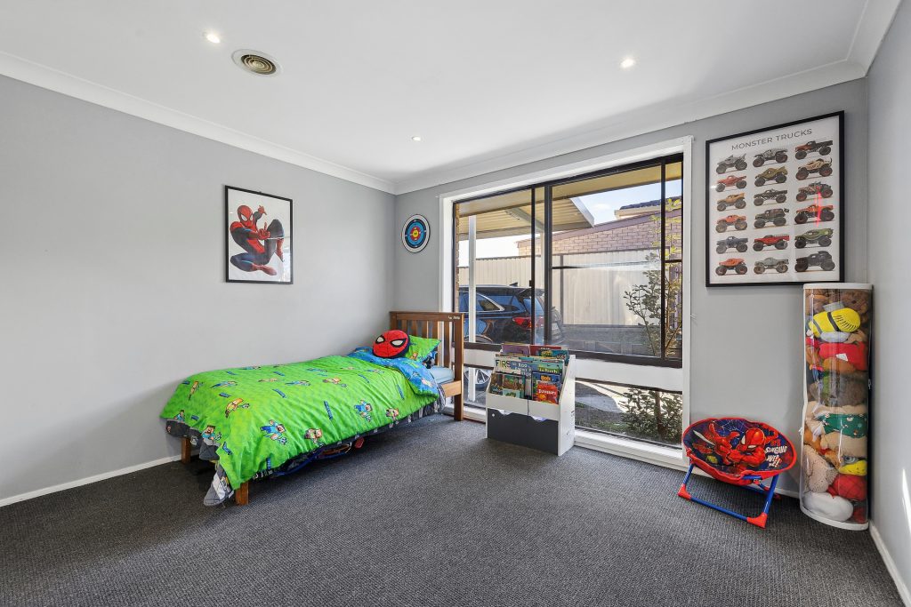 Auction - 18 Rifle Parade - New Property in Lithgow - Real Estate by Stacey Field