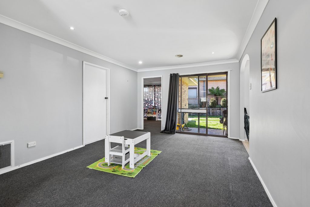 Auction - 18 Rifle Parade - New Property in Lithgow - Real Estate by Stacey Field
