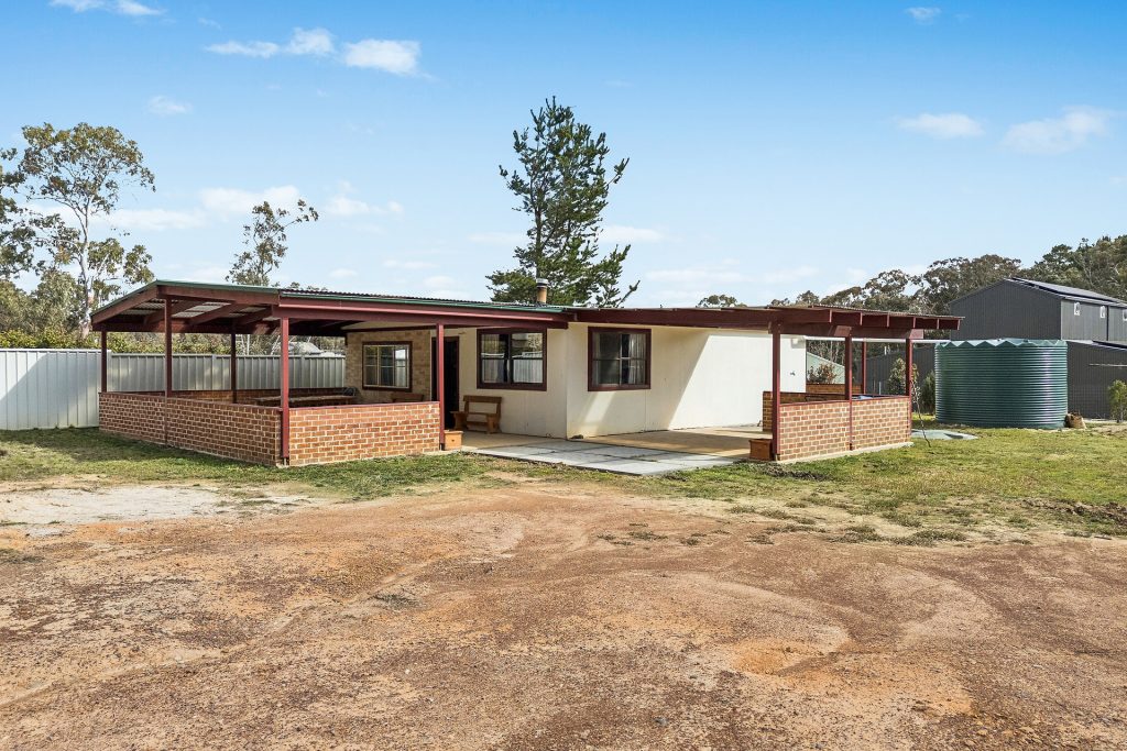For Sale - 23 Ferris Street - New Property in Clandulla - Real Estate by Elizabeth Turner