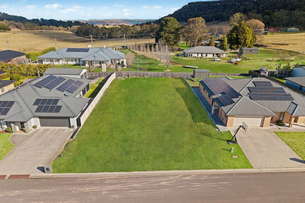 Auction - 26 Surveyors Way - New Property in Lithgow - Real Estate by Stacey Field