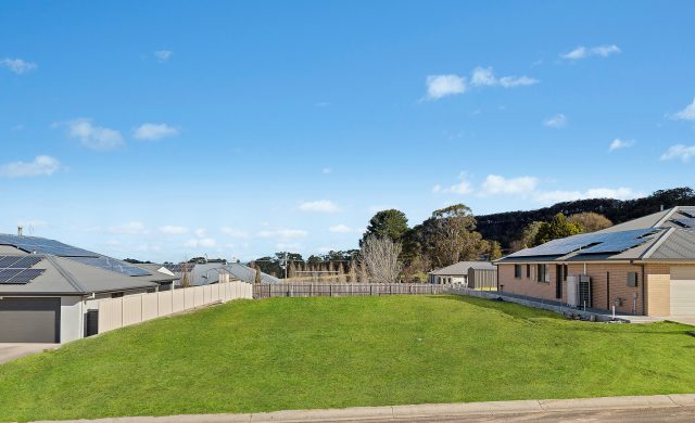 Auction - 26 Surveyors Way - New Property in Lithgow - Real Estate by Stacey Field