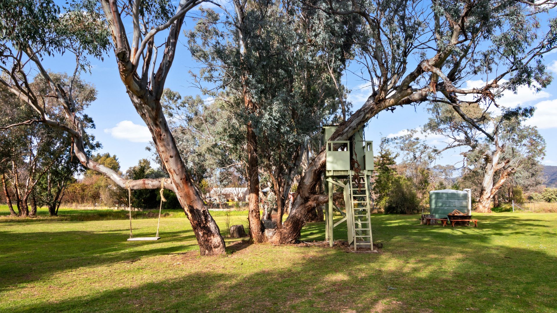 Auction - 18 Leconfield Drive - New Property in Mudgee - Real Estate by Adam Woods