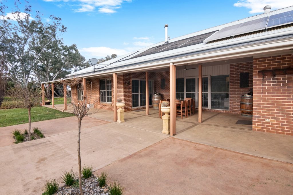 Auction - 18 Leconfield Drive - New Property in Mudgee - Real Estate by Adam Woods
