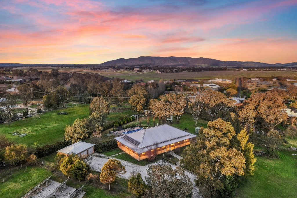 Auction - 18 Leconfield Drive - New Property in Mudgee - Real Estate by Adam Woods