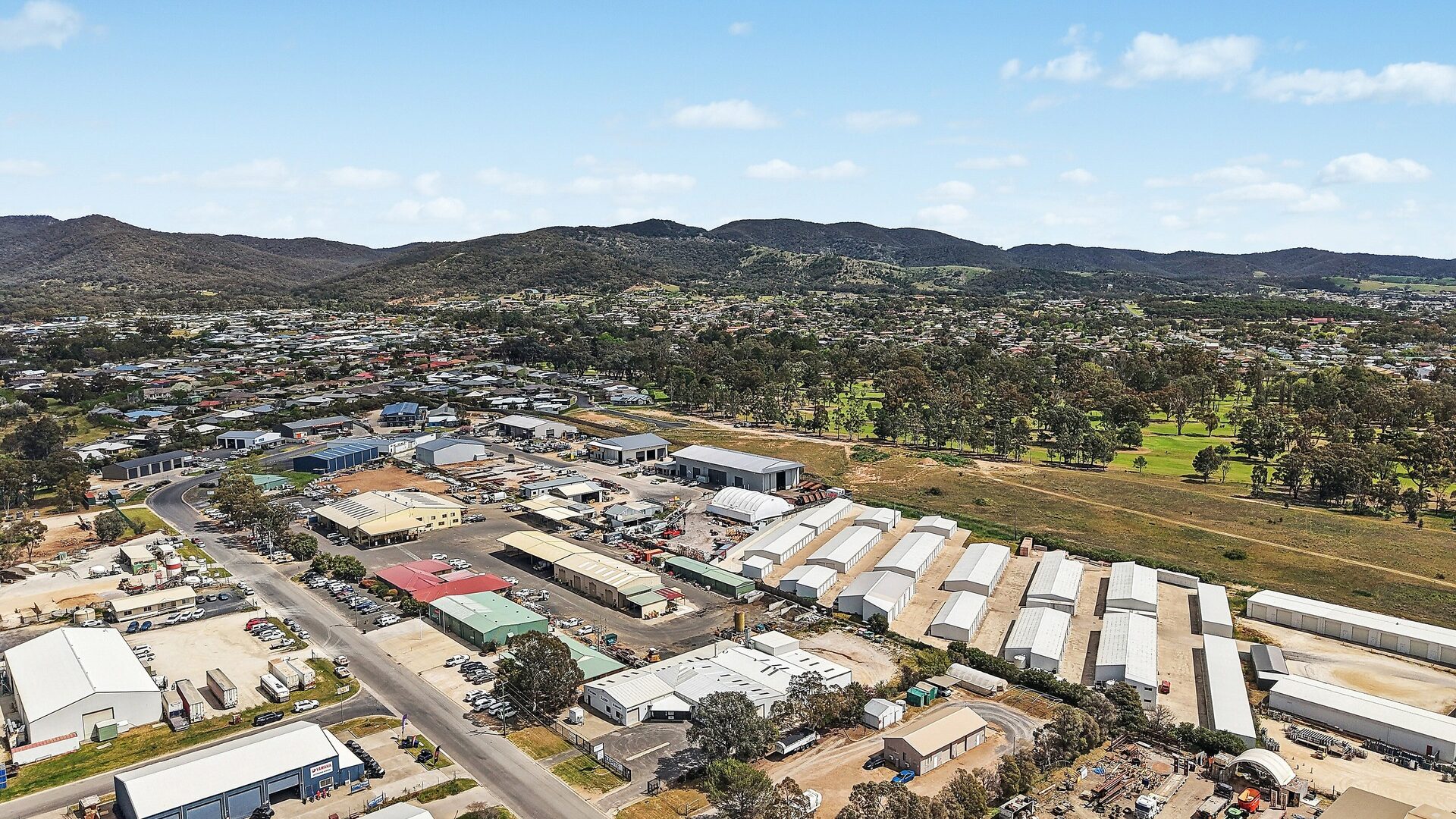 Lease - 52 Depot Road - New Property in Mudgee - Real Estate by Stacey Woods