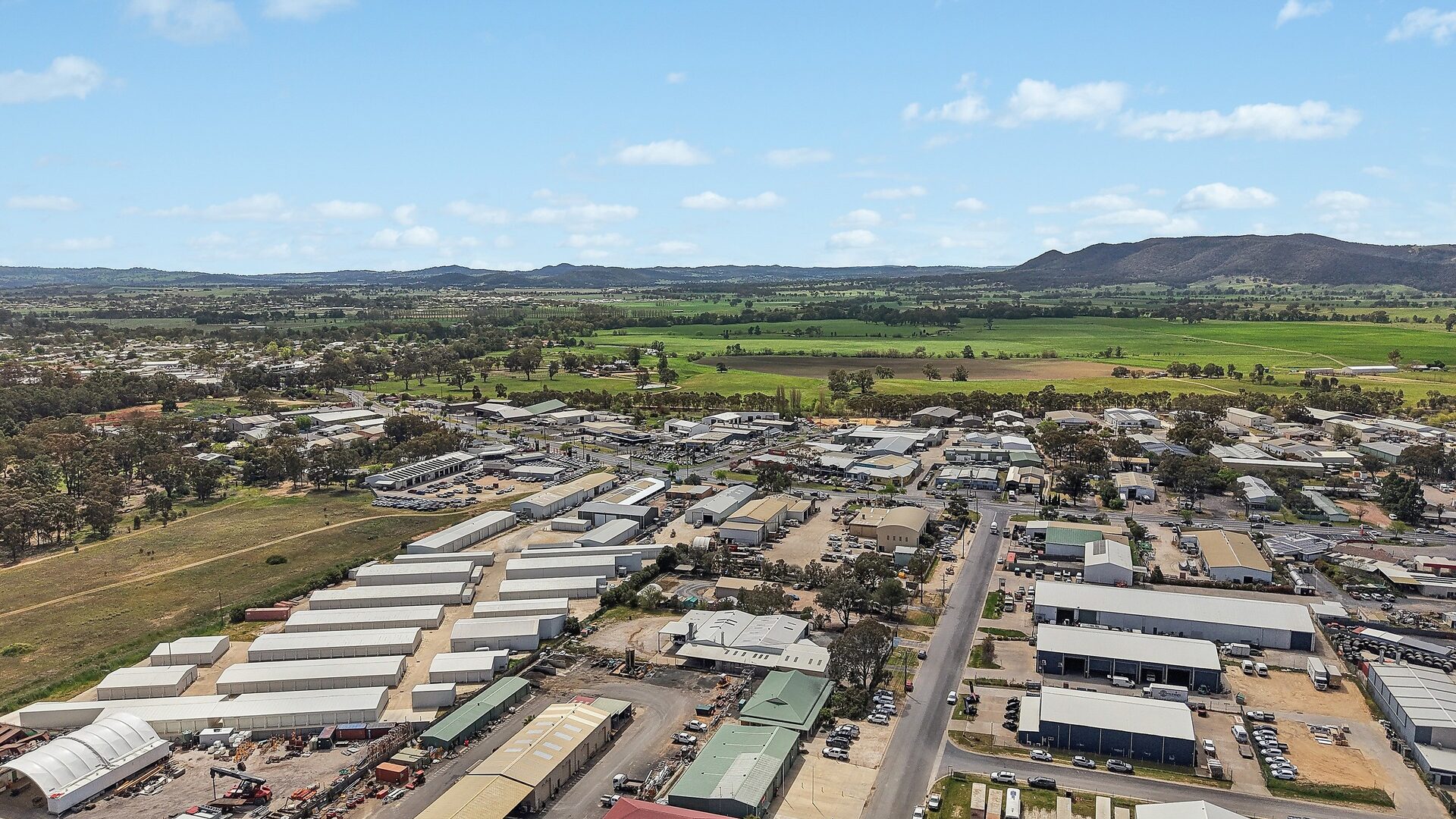 Lease - 52 Depot Road - New Property in Mudgee - Real Estate by Stacey Woods