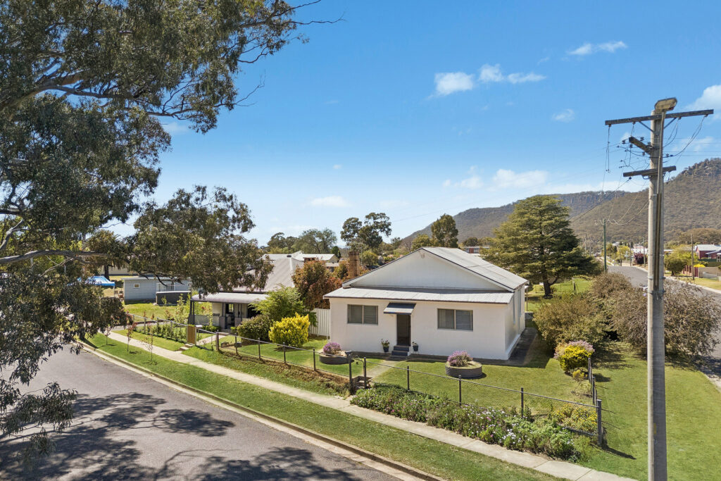 For Sale - 54 Davies Road - New Property in Kandos - Real Estate by Elizabeth Turner