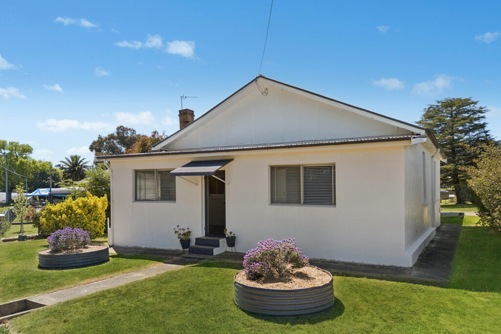 For Sale - 54 Davies Road - New Property in Kandos - Real Estate by Elizabeth Turner