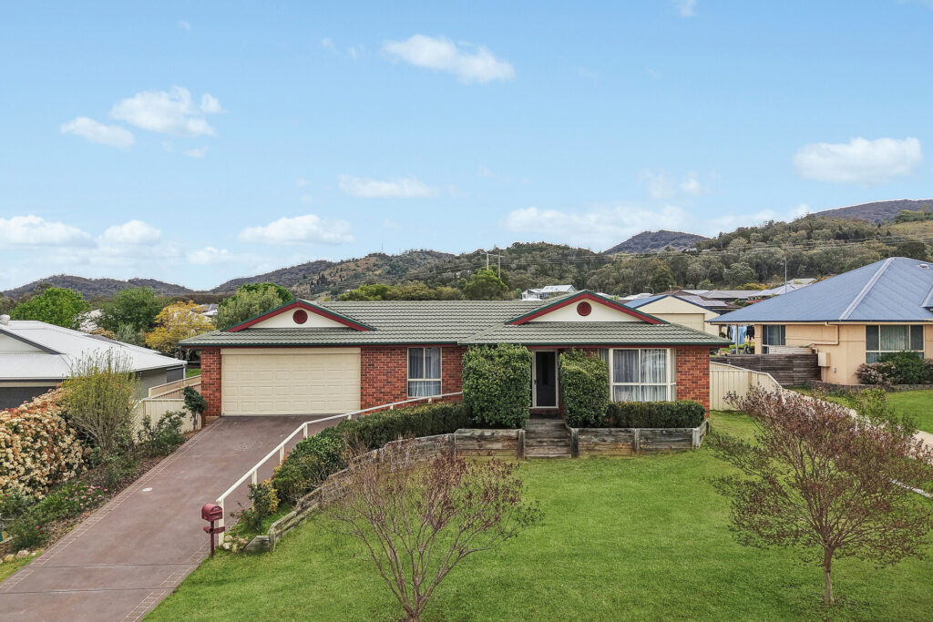 For Sale - 5 White Circle - New Property in Mudgee - Real Estate by Adam Sutherland