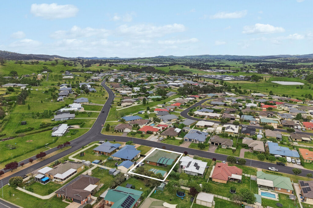 For Sale - 5 White Circle - New Property in Mudgee - Real Estate by Adam Sutherland