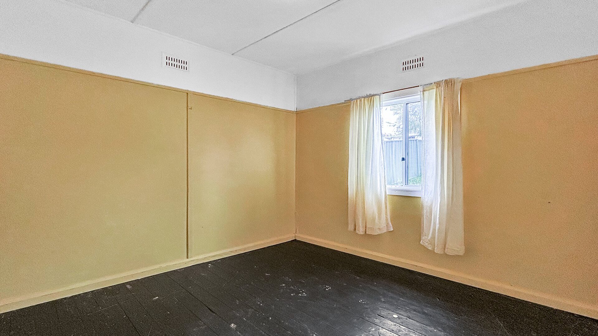 For Rent - 9 Second Street - New Property in Lithgow - Real Estate by Varun Kinra