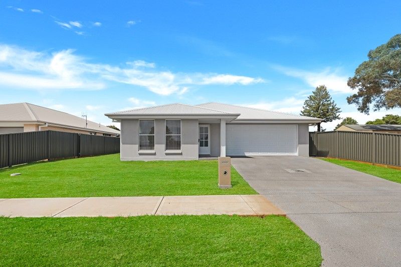 9a Railway Street