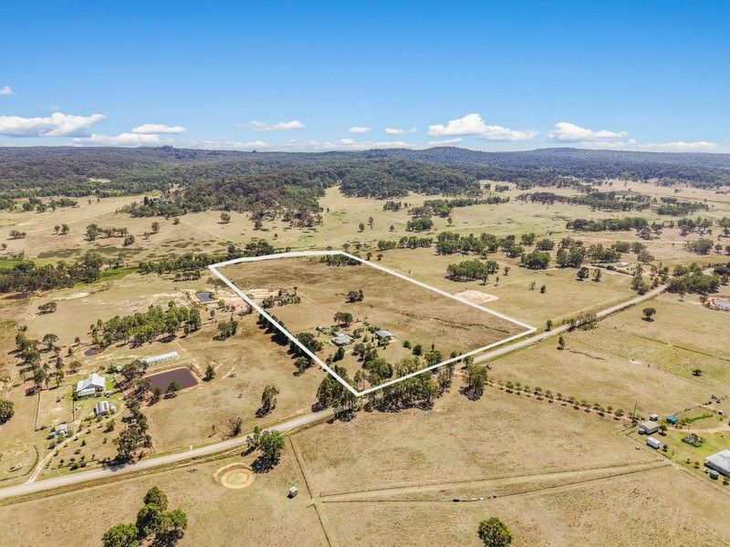 39 White Cedars Road